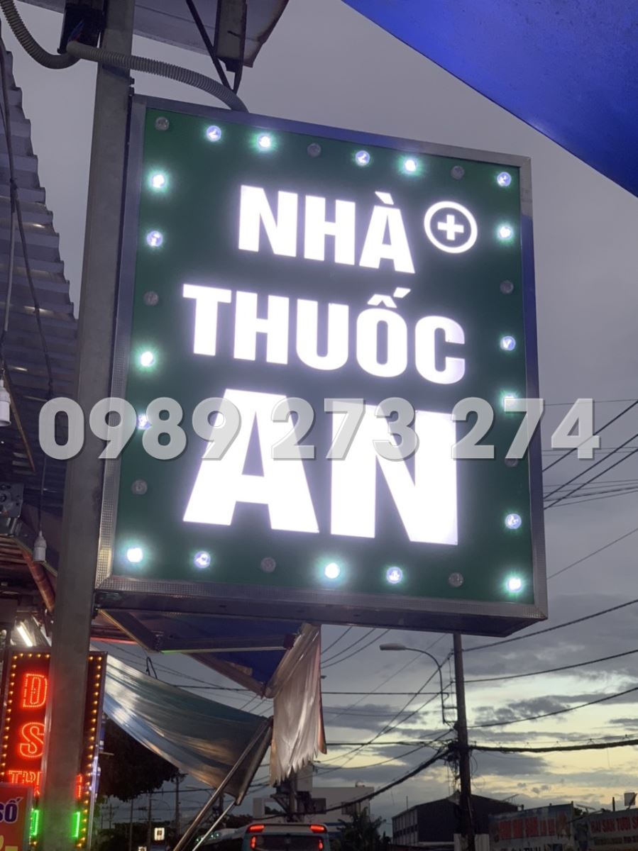 hộp đèn led
